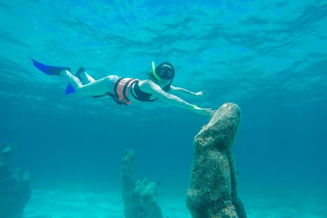 Afternoon Half-Day Catmaran Sailing and Snorkel Adventure - The crew can make or break the day