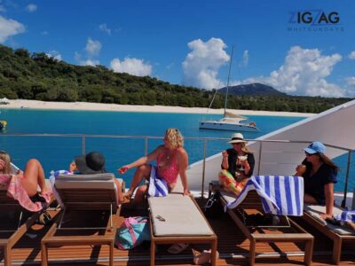 Airlie Beach: Whitehaven Beach Day Tour with Snorkel Option
