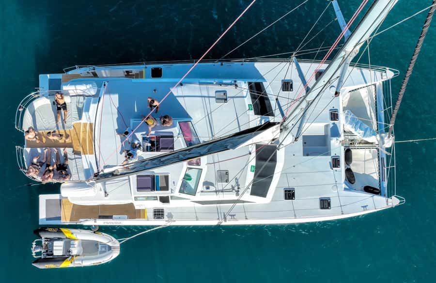 Airlie Beach: Whitsunday Islands Sailing, SUP & Snorkel Tour - My call on Wings III