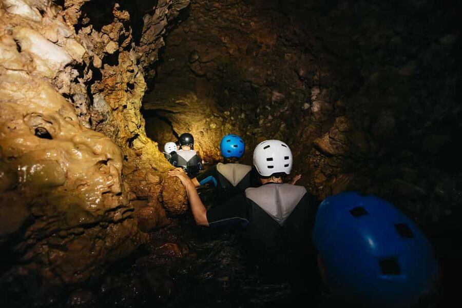 Alcudia: Kayak Tour with Snorkel & Sea Cave Swim - Practical choices before you reserve