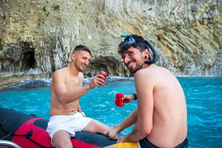 Alcudia: Sightseeing, Sea Caves & Snorkel Speedboat Tour - How rough is the ride?