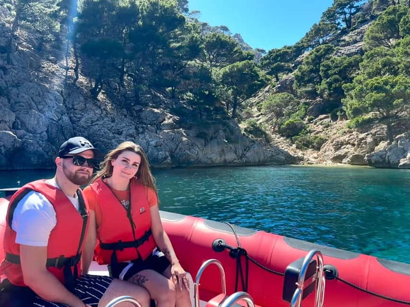 Alcudia: Sightseeing, Sea Caves & Snorkel Speedboat Tour - Who will enjoy it most?