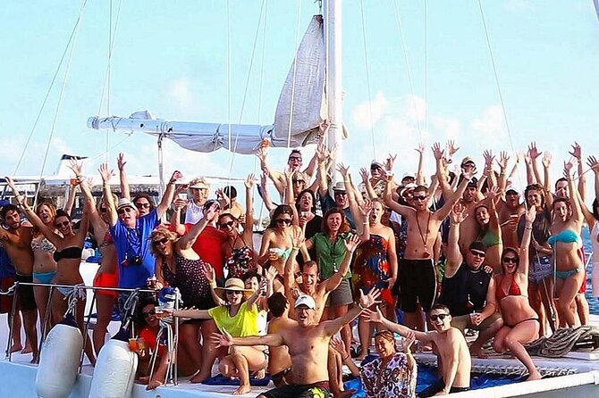 All-Inclusive Isla Mujeres Catamaran with Free Transportation - Key points at a glance