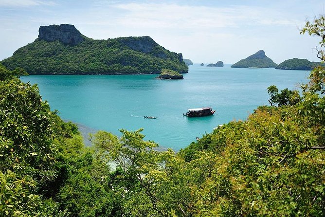 Angthong National Marine Park by Speed Boat with Snorkeling & Kayaking - Kayaking beside caves and rock overhangs