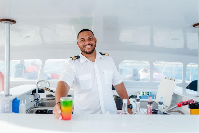 Antilla Shipwreck and Catalina Bay Snorkel Sail - Open bar, snacks, and the party-boat question
