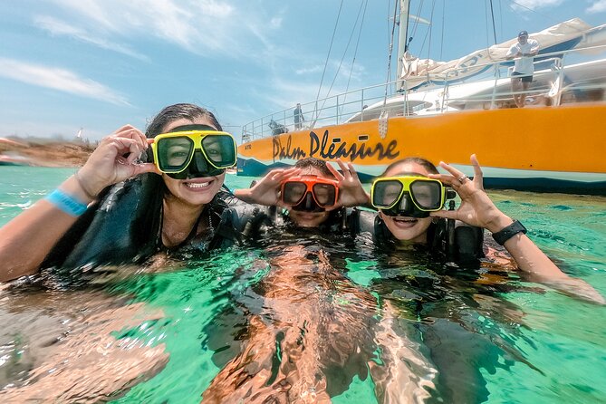 Aruba Morning Snorkel Sail aboard Palm Pleasure Catamaran - Lunch, beer, and the open bar add real value