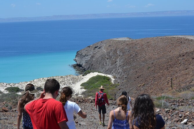 Balandra & Tecolote: hike, kayak and snorkel in paradise - The coastal hike from Balandra to Tecolote