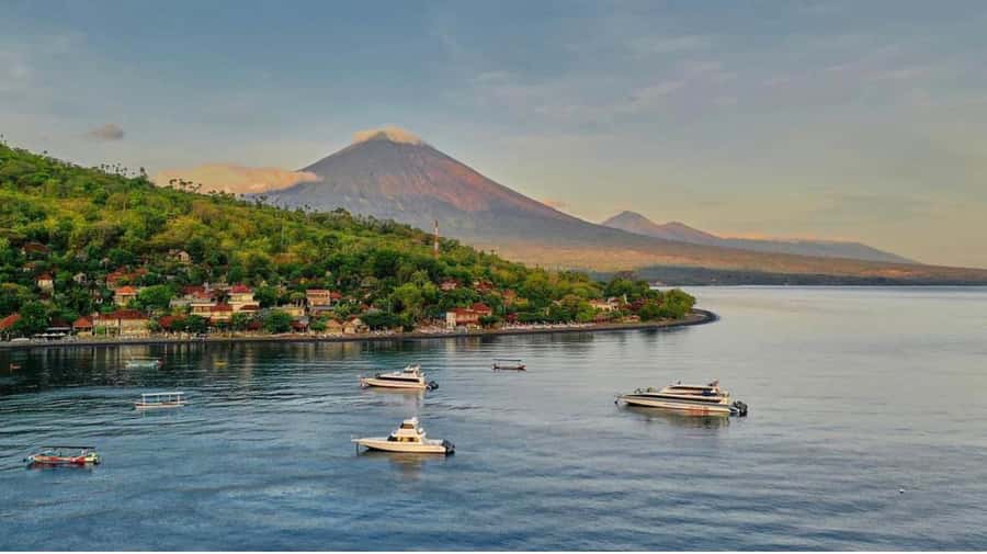 Bali: Amed, Jemeluk & Lipah Beach Snorkeling Adventure - Bunutan or Selang Beach offers a quieter third stop