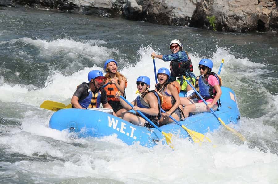 Bali: Blue Lagoon Snorkeling & Waterfall Tour with Lunch - Amuk Bay: the second hour in the water