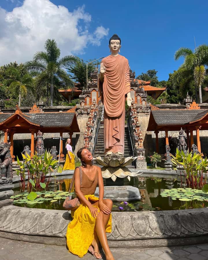 Bali: Dolphin Watching, Snorkeling, and Munduk Day Tour - Banjar Hot Springs: warm water under tropical greenery