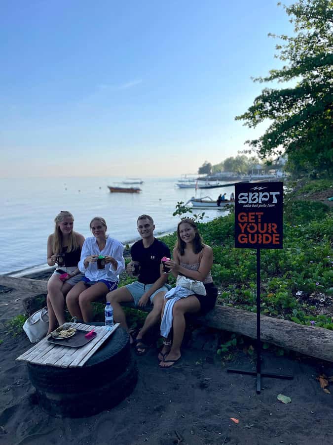 Bali/Lovina: Guided Dolphin Watching & Sunrise Boat Snorkel - What to pack for this early start