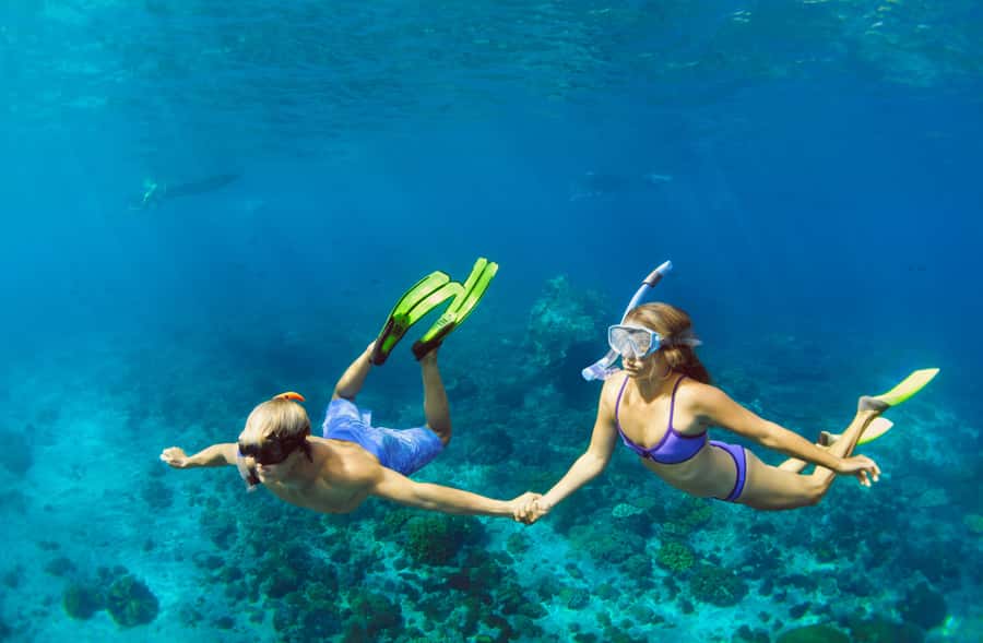Bali/Nusa Penida: Manta Point Snorkel Boat & West Coast Tour - Broken Beach and Angel’s Billabong are short but photogenic stops