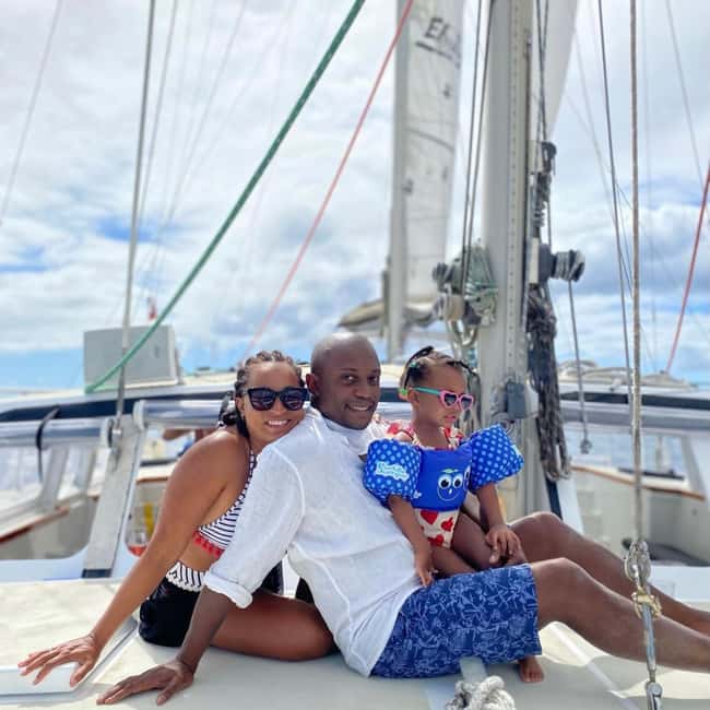 Barbados: Catamaran Tour with Snorkeling and Lunch - The first water stop: turtles and calm-water confidence