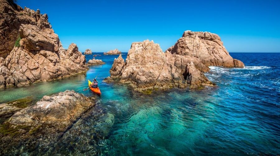 Barcelona: Costa Brava Kayak, Snorkel & Cliff Jump & Lunch - Two hours for walking, swimming, and the Camino de Ronda