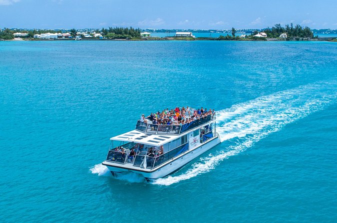Bermuda Sundeck Sightseeing and Snorkel Experience - The Rum Swizzle and onboard atmosphere