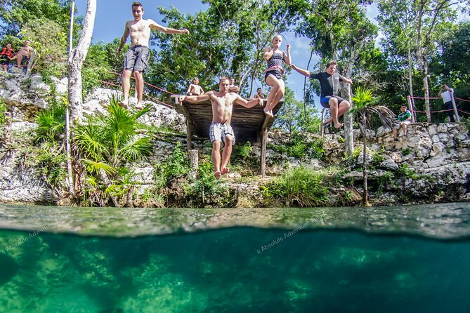 Bestseller! Tulum Private Tour with Turtles and Cenote Snorkeling - Snorkeling with turtles from the beach at Akumal