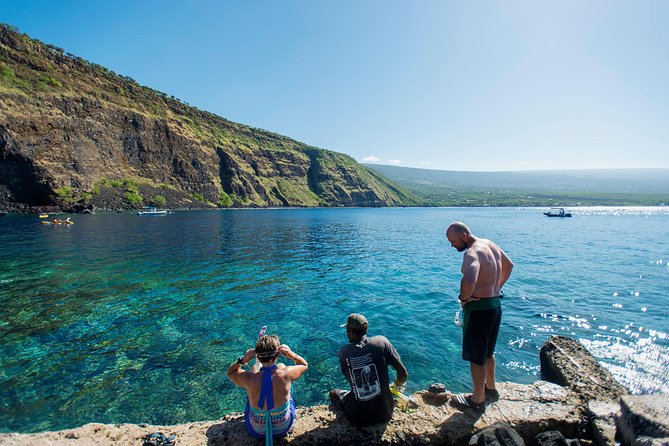 Big Island: Captain Cook Snorkel On A Power Catamaran With Lunch - Snorkeling beside the Captain Cook monument