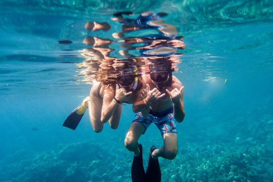 Big Island: Morning Snorkel Sail to Captain Cook's Monument - Setting Sail from Keauhou Bay at 8:30