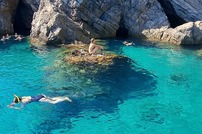 Blue & Green cave,Šunj beach - with drinks small group speedboat - Kolocep’s Green Caves are more active