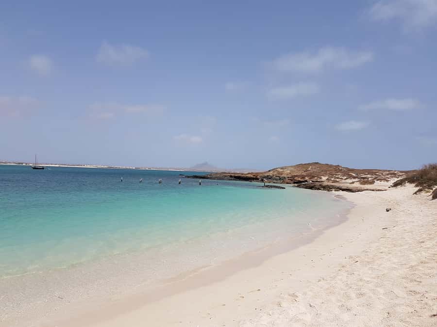 Boa Vista: Motoryacht Trip with Fishing, Snorkel, Beach BBQ - The real appeal of making your own beach lunch