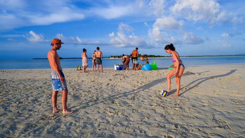 Bohol Virgin Island Sunset Tour - A Short Boat Ride From Panglao