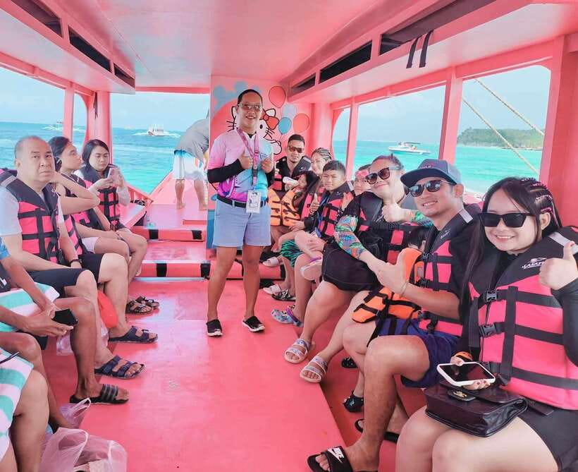 Boracay: Island Hopping with Snorkeling and Crystal Cove - What this Boracay boat trip is really like