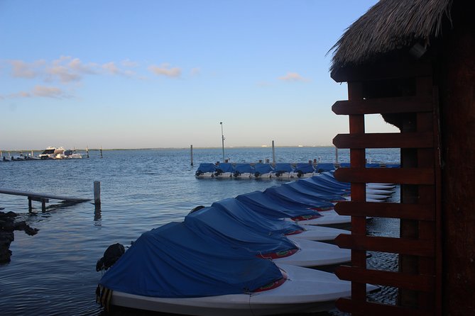 Breathtaking experience driving a speedboat in Cancun with Snorkeling included - Getting there, pickup, lockers, and the marina routine