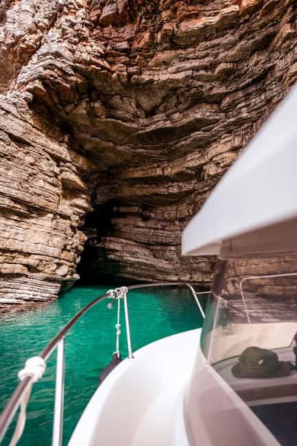 Budva Bay: Boat Tour with Snorkeling and Sightseeing - What this two-hour Budva Bay trip is really like