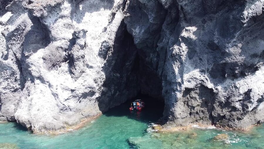 Cabo de Gata: Boat excursion with Snorkeling - How the guiding shapes the experience