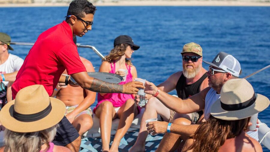 Cabo San Lucas: 4-Hour Snorkeling Cruise with Open Bar - Should you book it?
