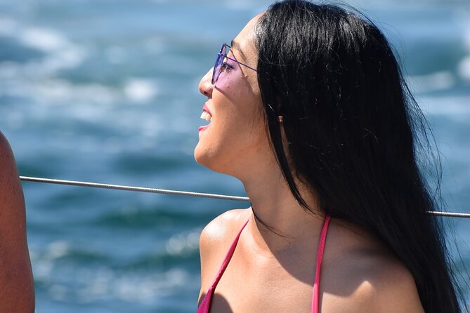 Cabo San Lucas Boat Tour with Snorkeling, Open Bar, and Lunch - Pelican Rock, Playa el Chileno, and the water time