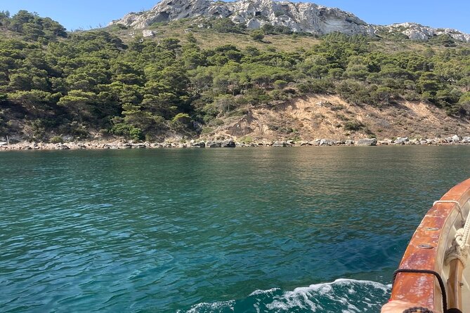 Cagliari Gulf Boat tour : 5 stops, snorkeling & local aperitif - Is This a Good Choice for Families and Cruise Passengers?