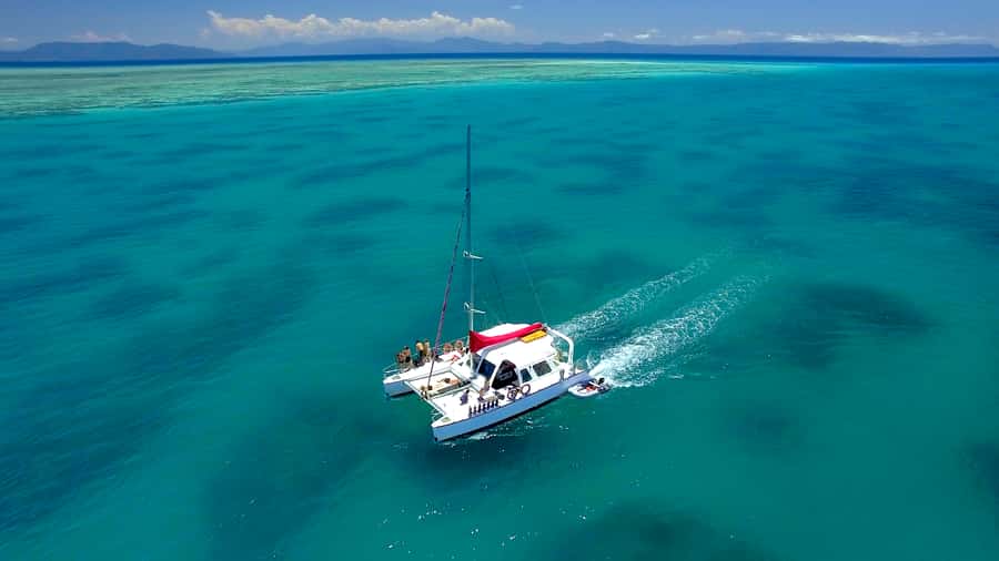 Cairns: Great Barrier Reef Snorkeling Tour with Lunch - Lunch, tea, and the small comforts onboard