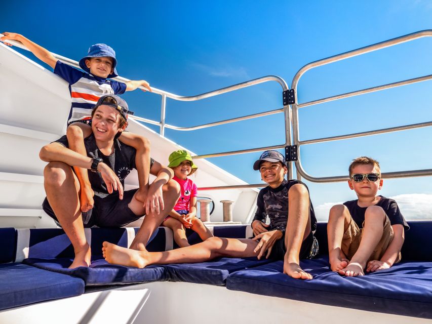 Cairns: Premium Snorkelling and Diving Reef Day Trip - The second site adds variety