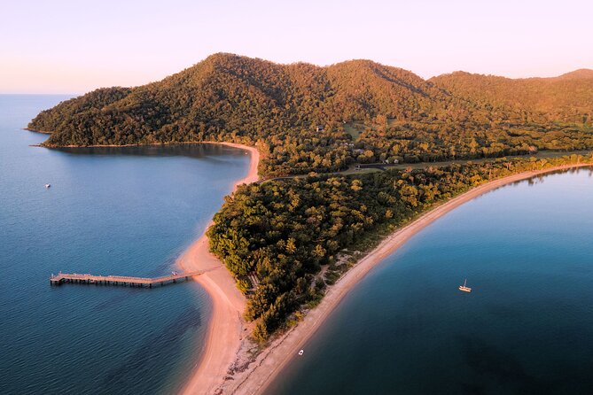 Cairns: Small Group | Outer Great Barrier Reef Snorkel & Dunk Is. - Group size, pace, and physical demands
