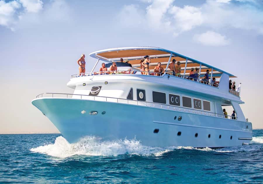 Cairo to Red Sea: VIP Yacht Cruise, Snorkeling & Lunch - What the $44 price really gets you