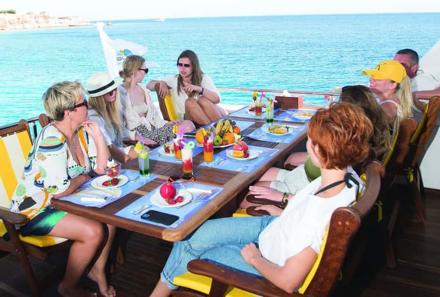 Cairo to Red Sea: VIP Yacht Cruise, Snorkeling & Lunch - Finding the boat at Dome Marina