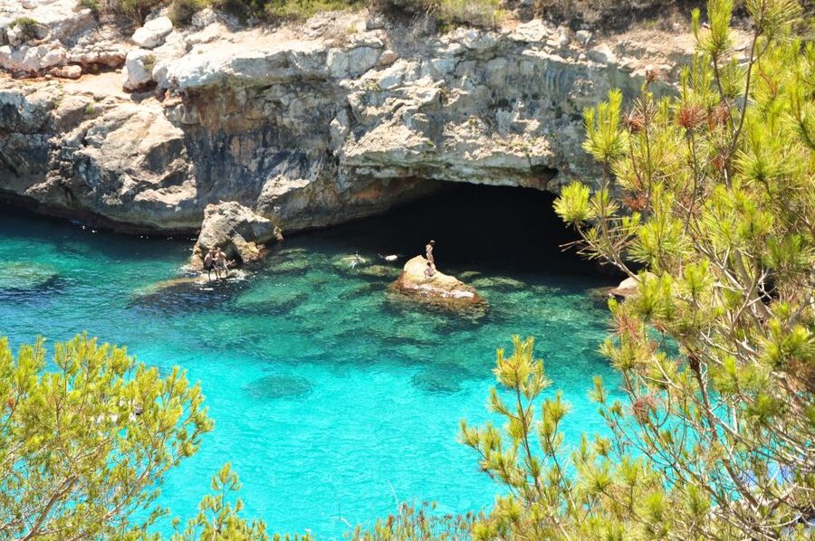 Cala des Moro/S'Almunia: Snorkel and SUP Tour - Why this van tour makes Cala des Moro easier