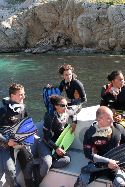 Calanques National Park Snorkel and Scuba Dive - A 20 to 30 minute boat ride into the Calanques