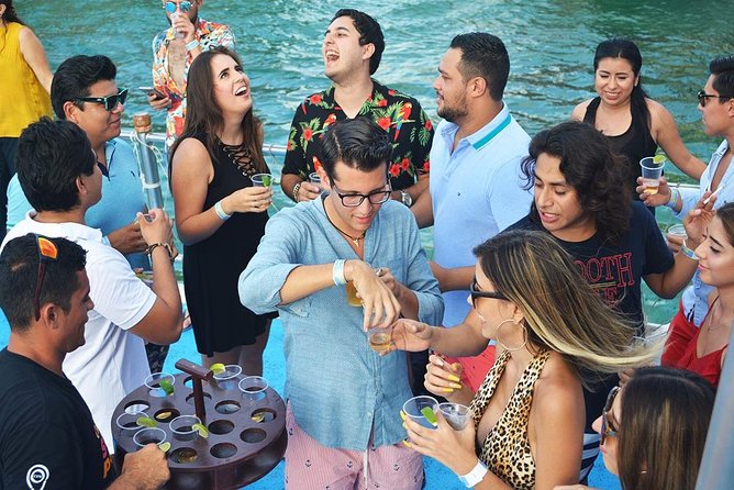 Cancun Dancer Cruise to Isla Mujeres with Snorkeling and Lunch - Isla Mujeres: a short stop with extra costs