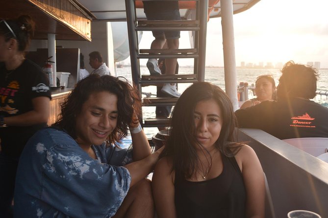 Cancun Dancer Cruise to Isla Mujeres with Snorkeling and Lunch - The ride back to Cancun