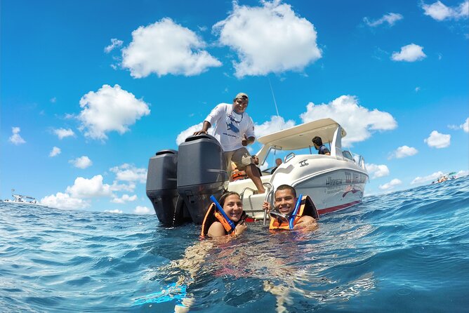 Cancun Whale Shark Experience with Snorkel & Transportation - Snorkeling the reef near Isla Mujeres