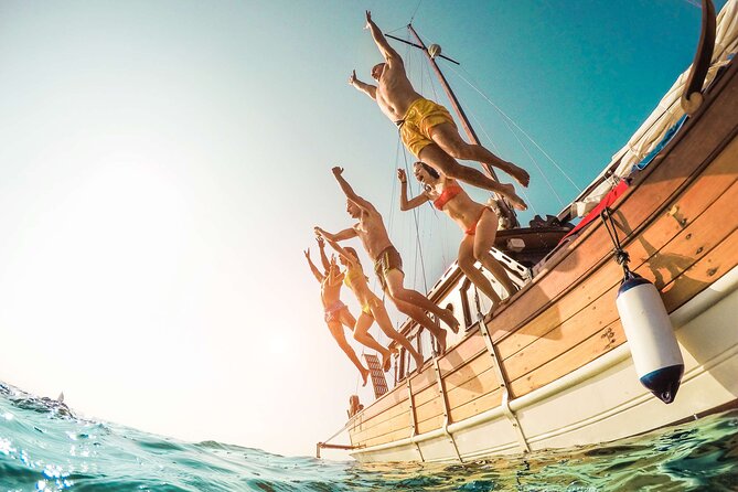Capri Island Boat Tour from Amalfi with Snorkeling | Small Group - Key points at a glance