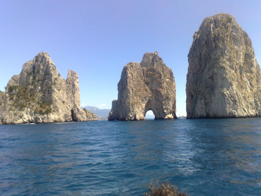 Capri: Private Island Boat Tour with Snorkeling and Swimming - What the Skipper Adds