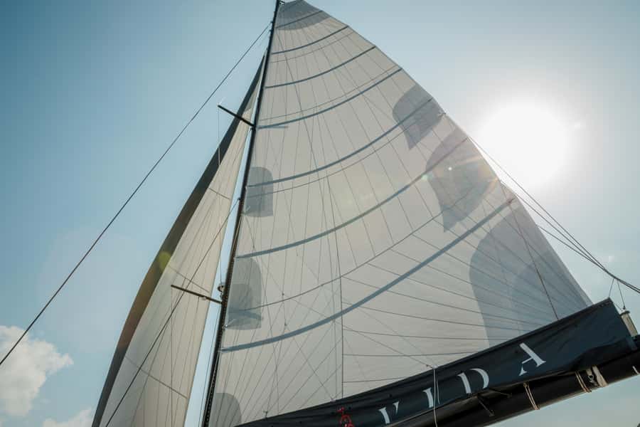 Cartagena: Rosario Islands Catamaran with Lunch and Snorkel - Lunch served while sailing back
