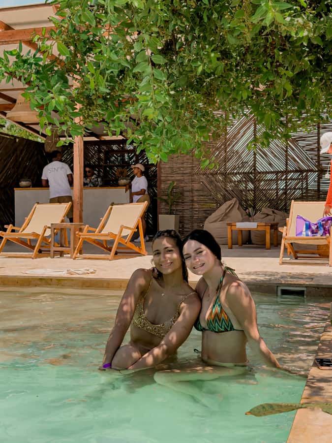 Cartagena: Rosario Islands Day Tour with Snorkel & Lunch - Baru and Playa Blanca: lunch, sand, and sales pitches
