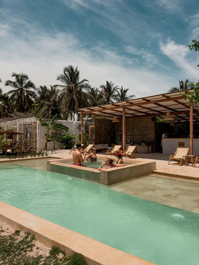Cartagena: Rosario Islands Day Tour with Snorkel & Lunch - Meeting at Bocagrande before the water gets busy