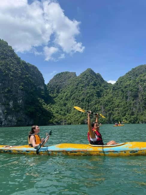 CAT BA: LAN HA & HALONG BAY – KAYAK, BIKE, LUNCH, SNORKEL - Sunset cake and the return to Cat Ba Town