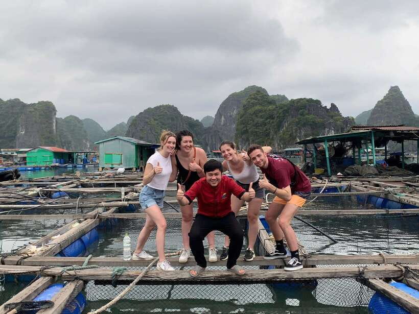 CAT BA: LAN HA & HALONG BAY – KAYAK, BIKE, LUNCH, SNORKEL - Floating fishing village and the first hour on the bay