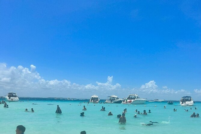 Catamaran Cancun to Isla mujeres Lunch OpenBar and Snorkeling - Music, drinks, and the return sail